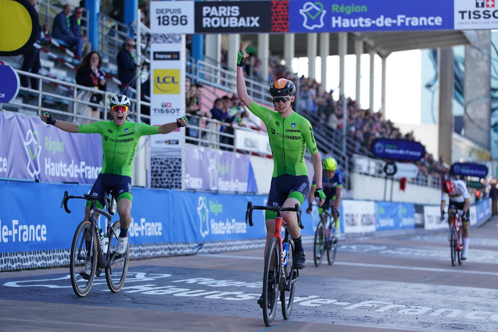 JAKOB OMRZEL ZMAGOVALEC MLADINSKE IZVEDBE PARIZ - ROUBAIX