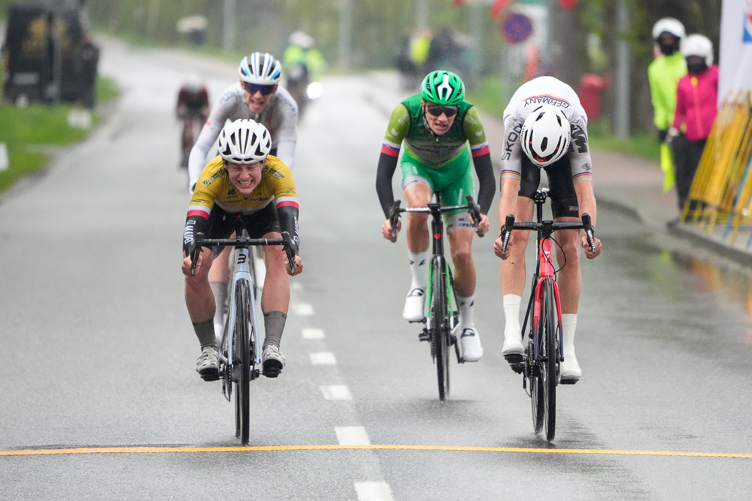 GAL GLIVAR ZMAGOVALEC ZADNJE ETAPE IN DIRKE CARPATHIAN COURIERS RACE